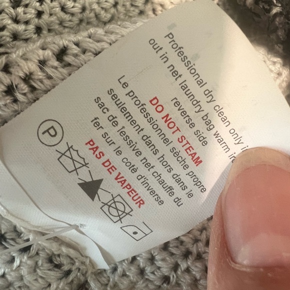 Iisli sequined 2 button cardigan 3/4 sleeve nwot extra button attached size 10 - Picture 9 of 16